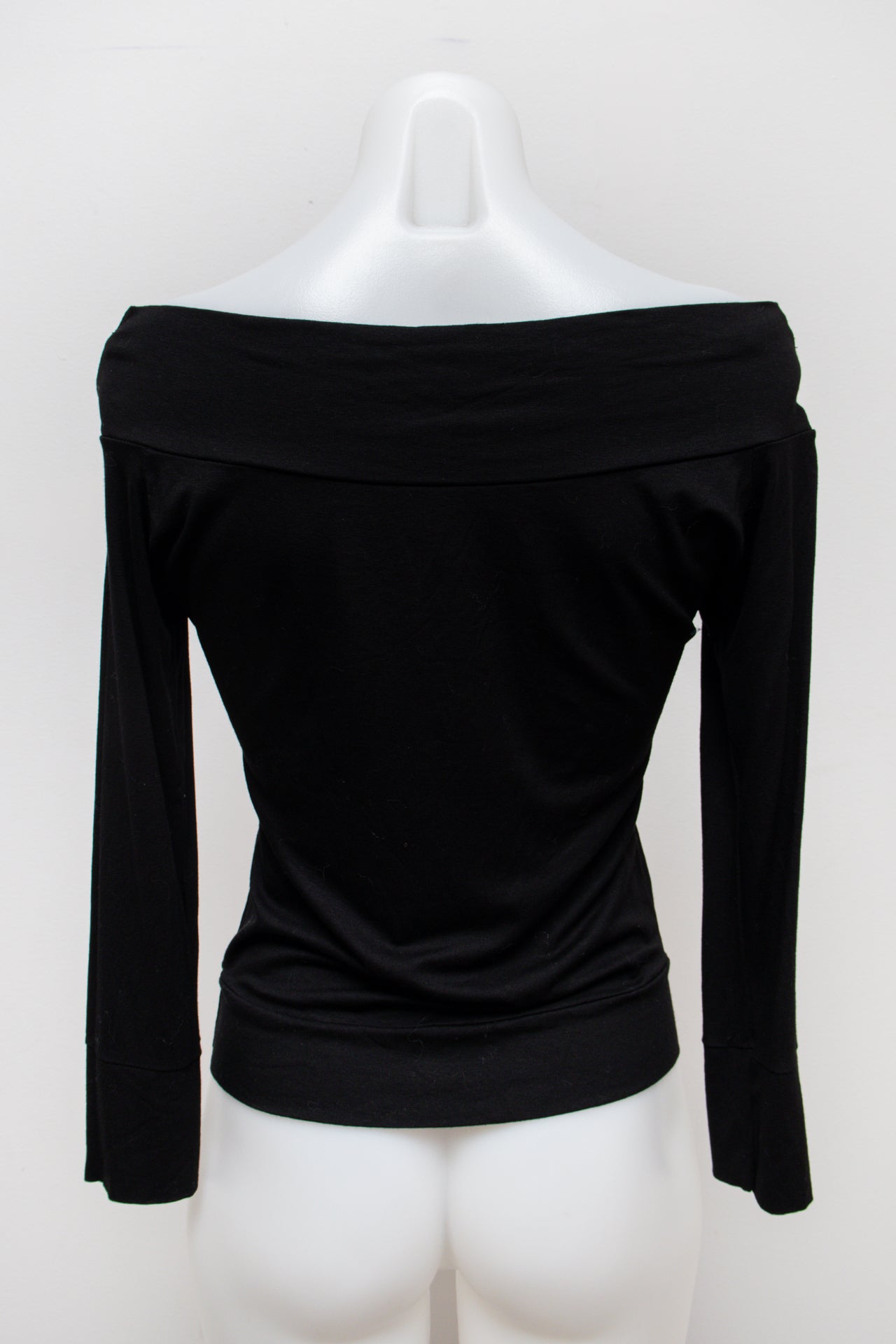#130 T-shirt Black | c. 185 | Size 8