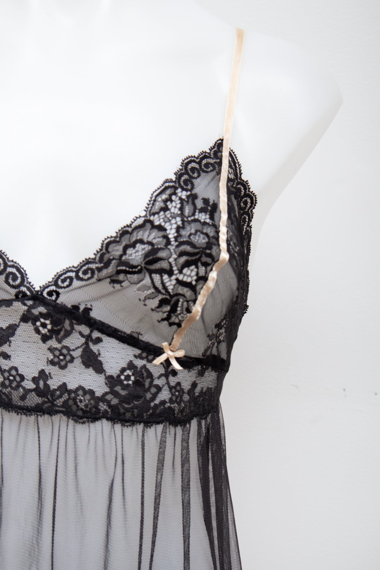 #`16 Victoria's Secret Cami Top Black | c. 194 | Size 10