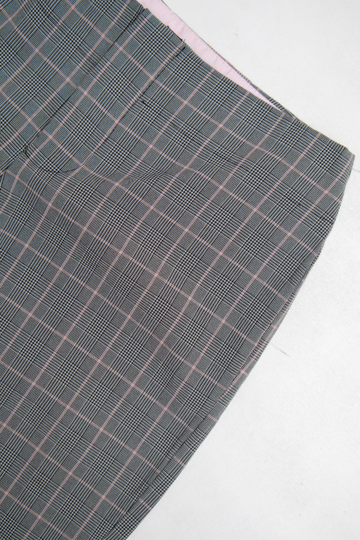 #106 A. Byer Capris Gray | c. 209 | Size 6