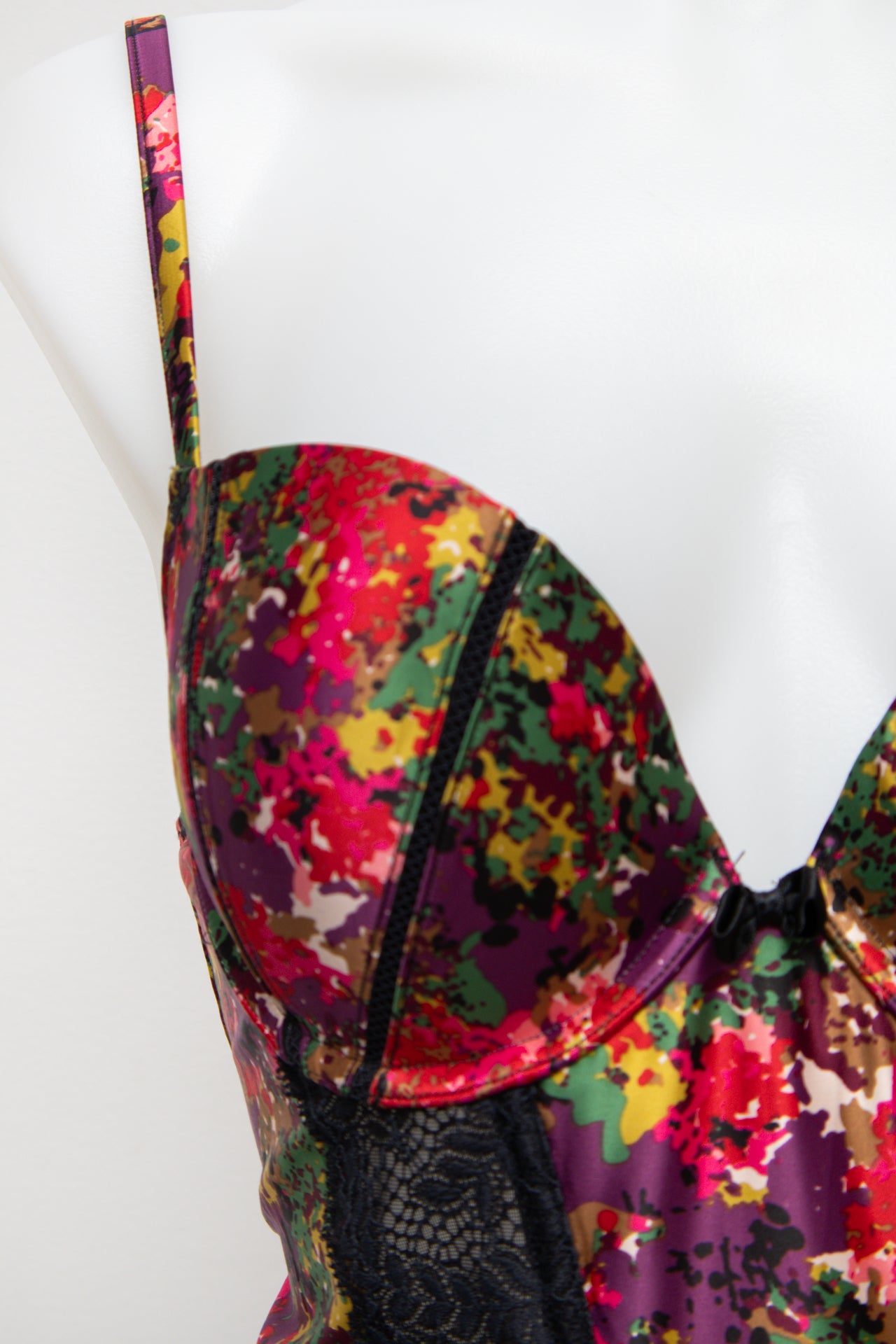 #60 Moments Lingerie Camisole Purple | c. 178 | Size 12C/10