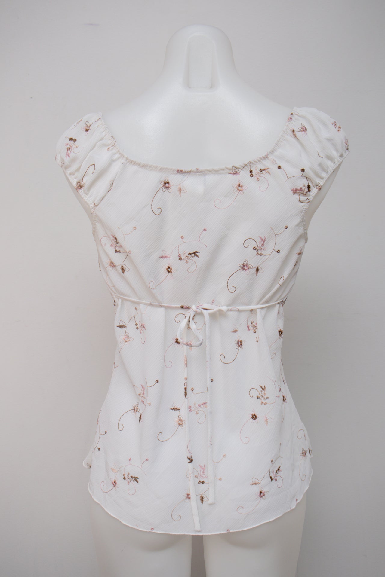 #044 Suzy Cami Top White | c. 199 | Size 8