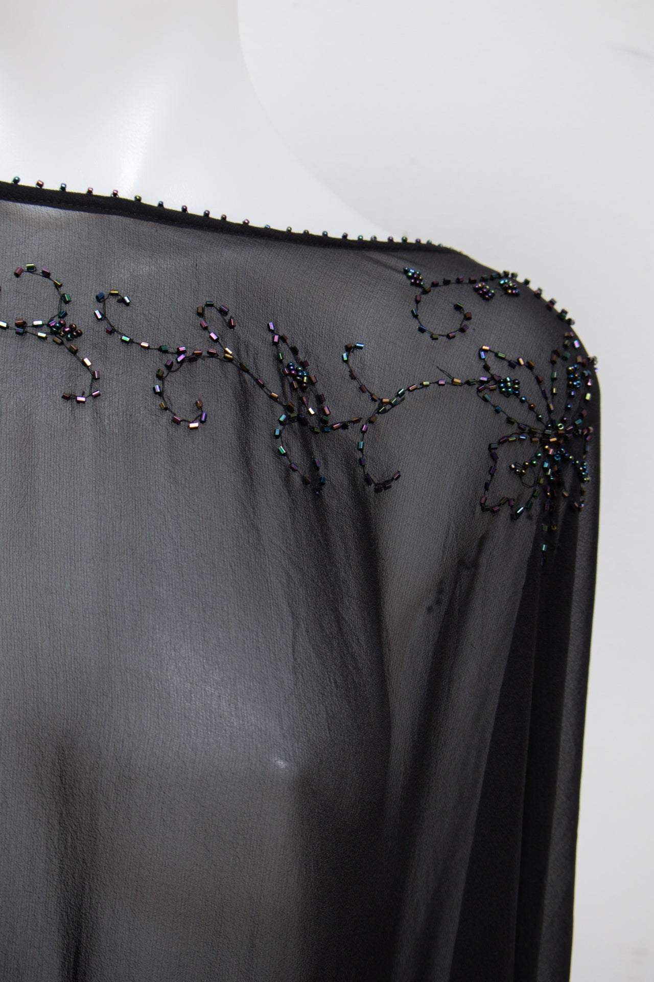 #210 Camisole Black | c. 192 | Size