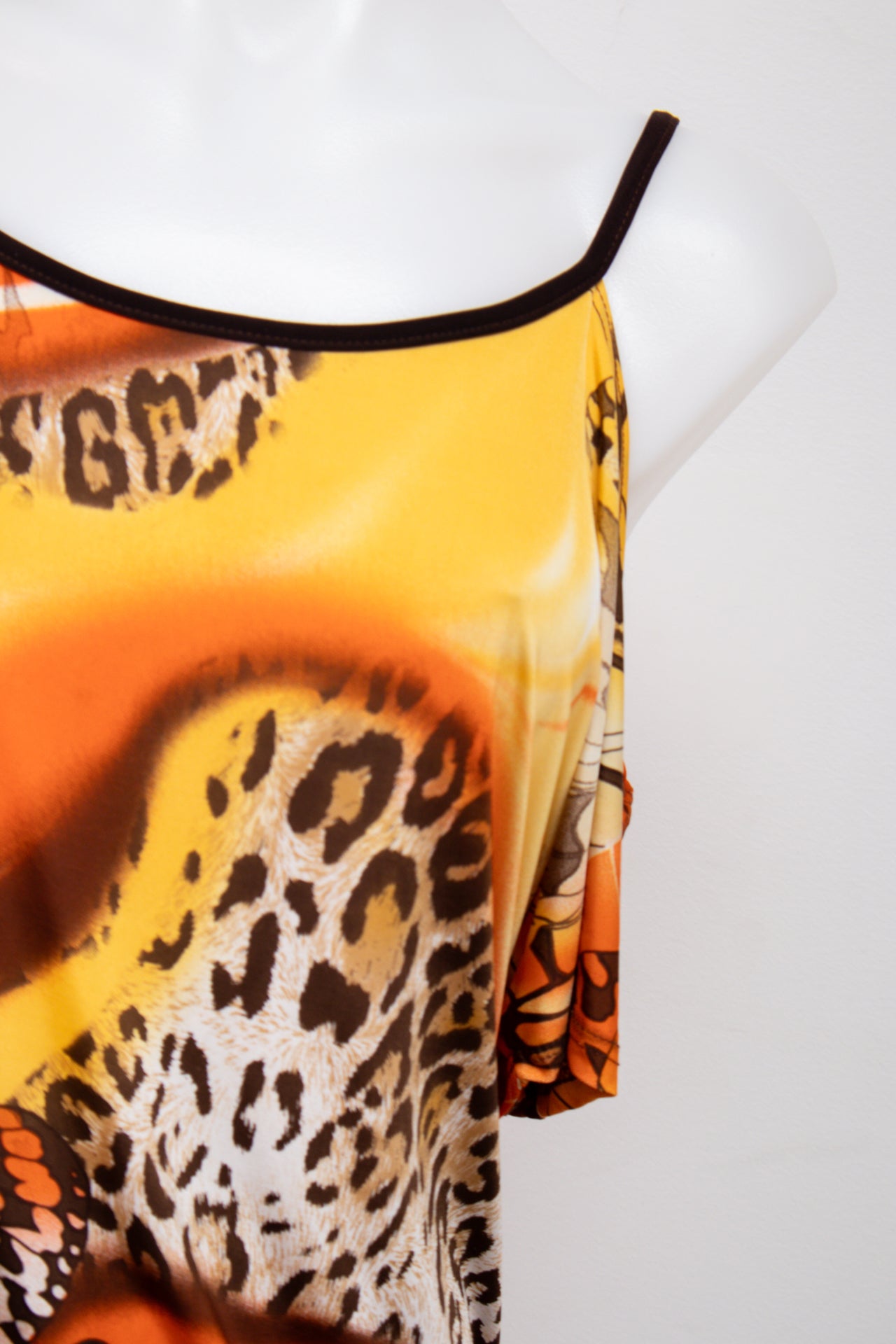 #018 Yeein Me Cami Top Orange | c. 201 | Size 12