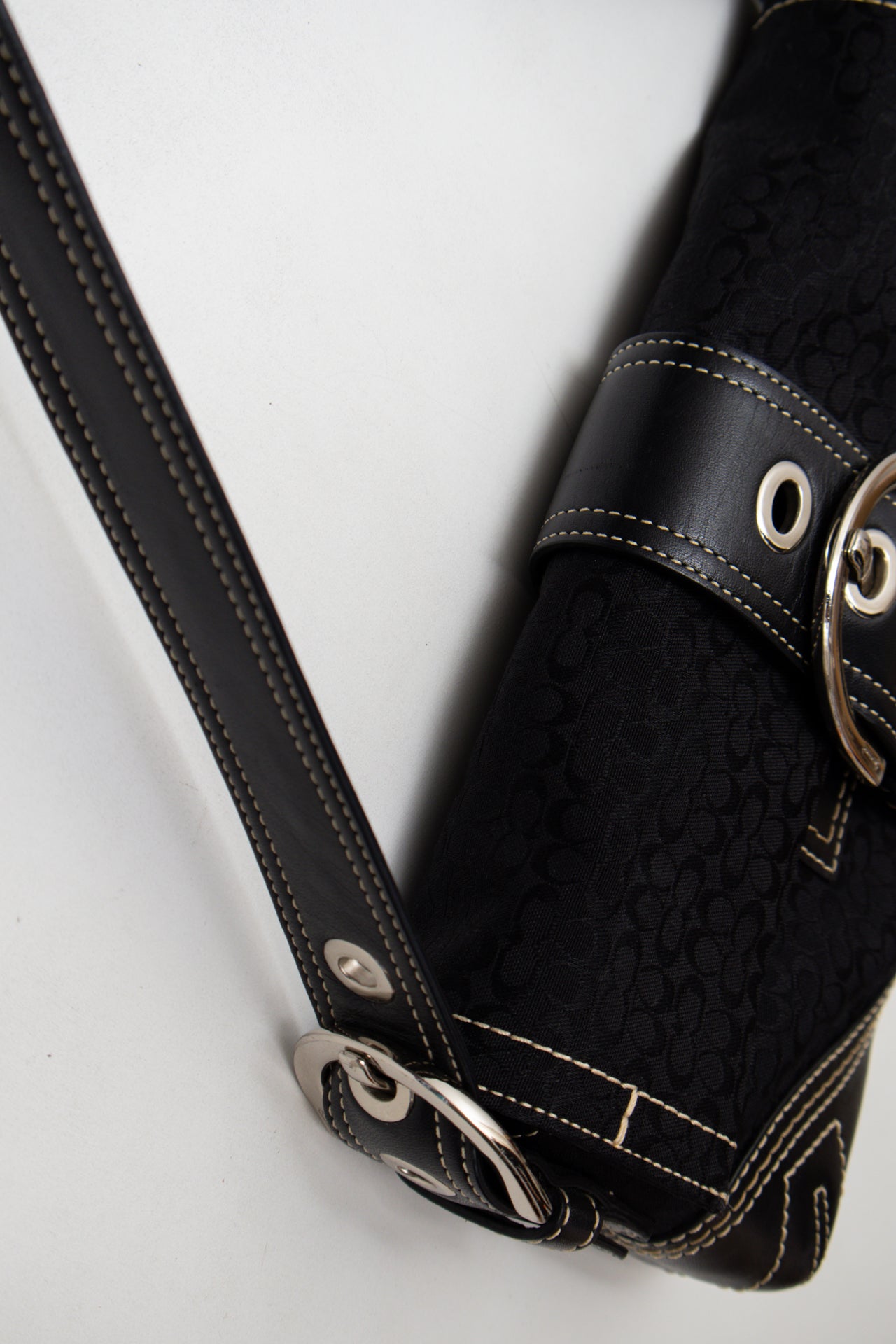 # Coach Shoulder Bag Black | c. 187 | Size