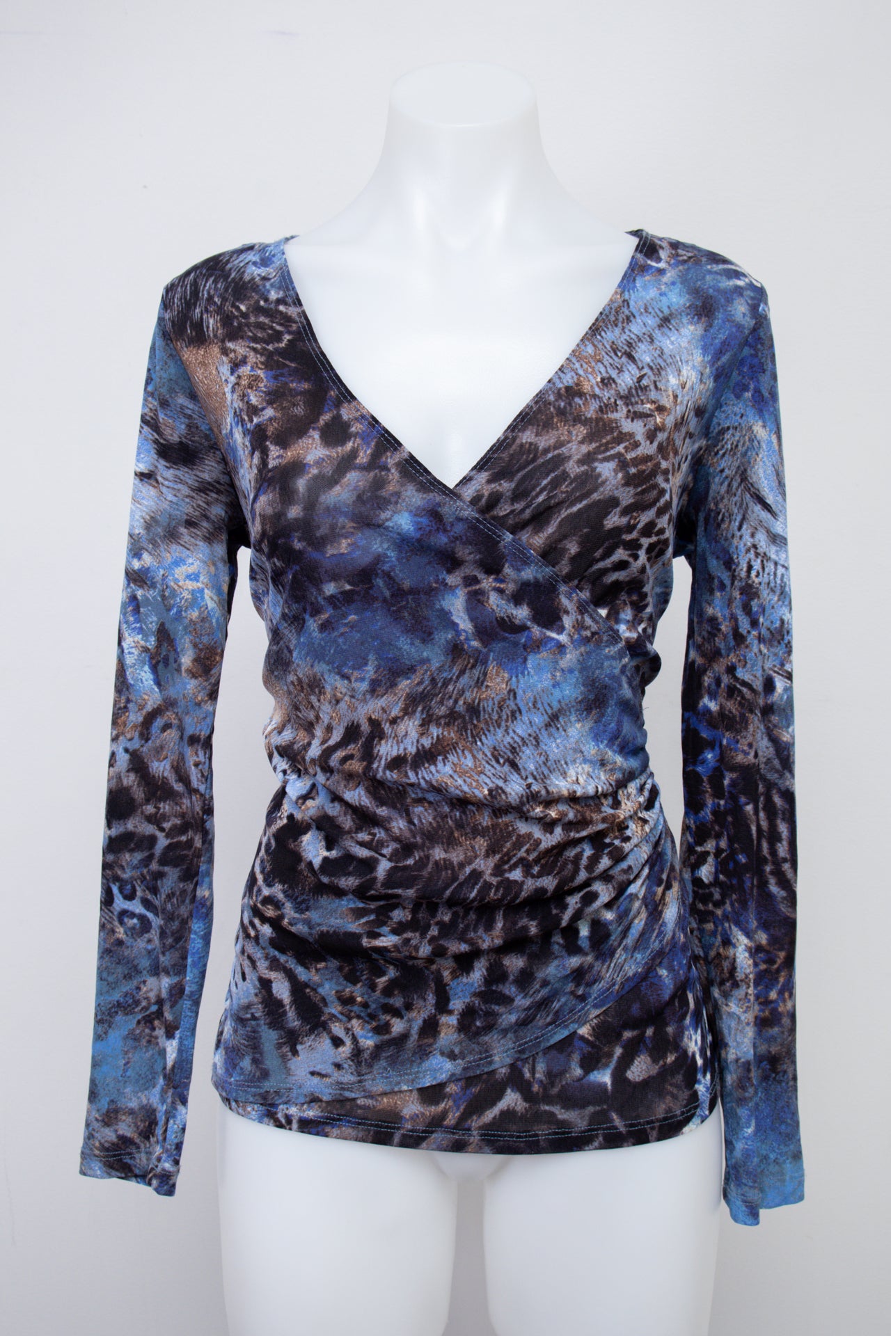 #070 Karen Kane T-shirt Blue | c. 200 | Size 10/12