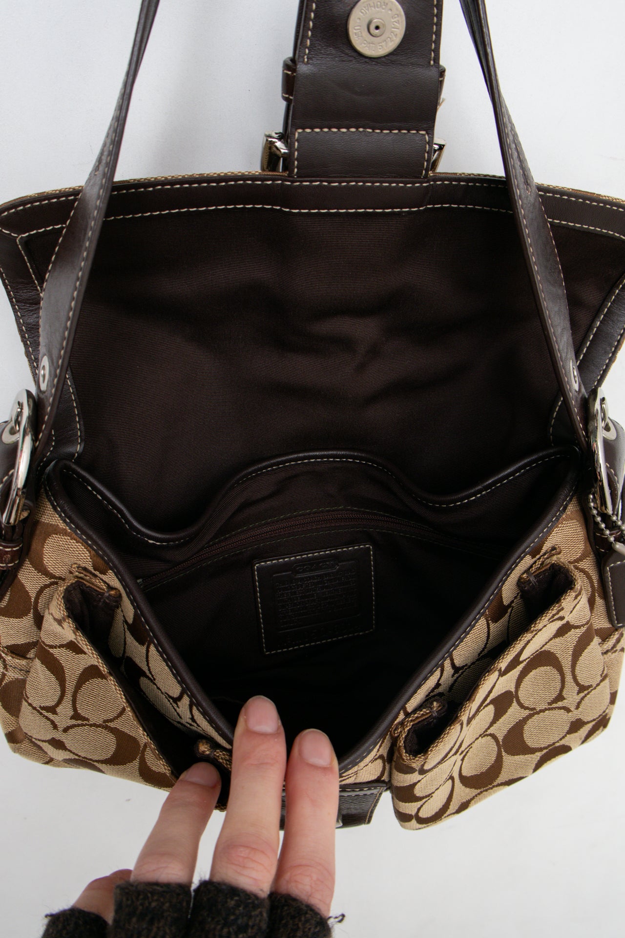 #186 Coach Shoulder Bag Brown | c. 202 | Size