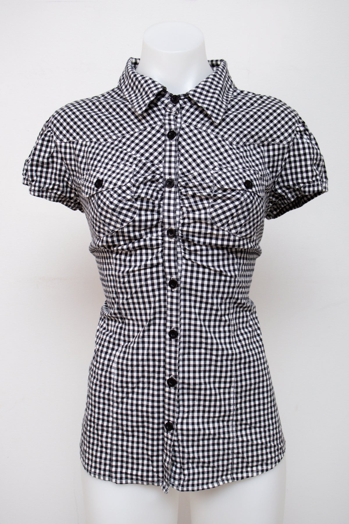 #063 Rocawear Short Sleeve Black | c. 209 | Size 12