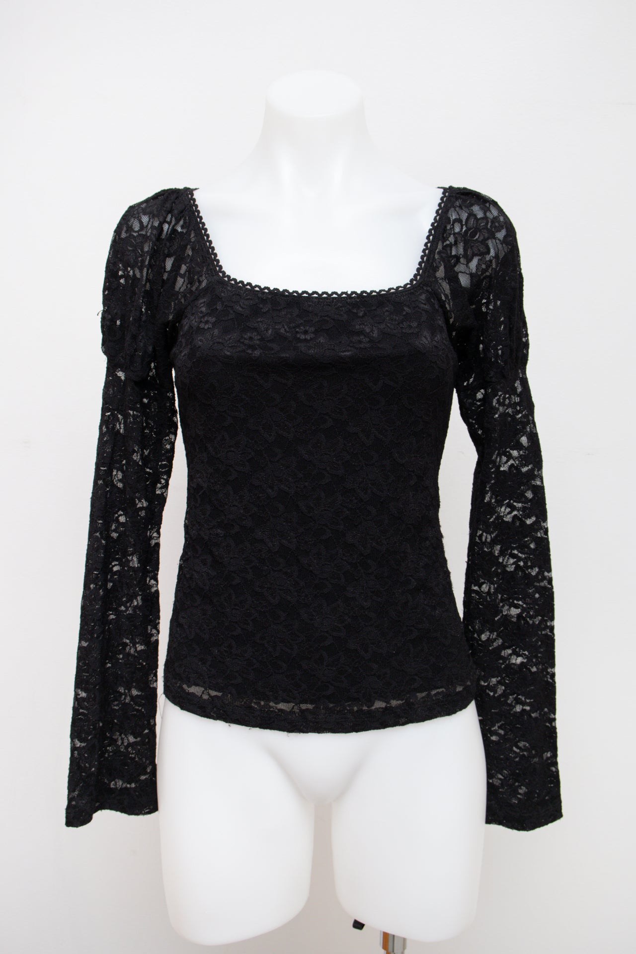 #60 Von Mozart Cami Top Black | c. 194 | Size 10