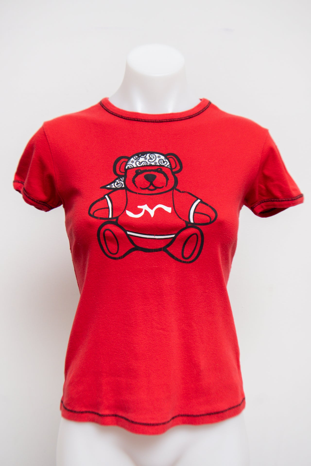 #06 Jennifer T-shirt Red | c. 180 | Size 10