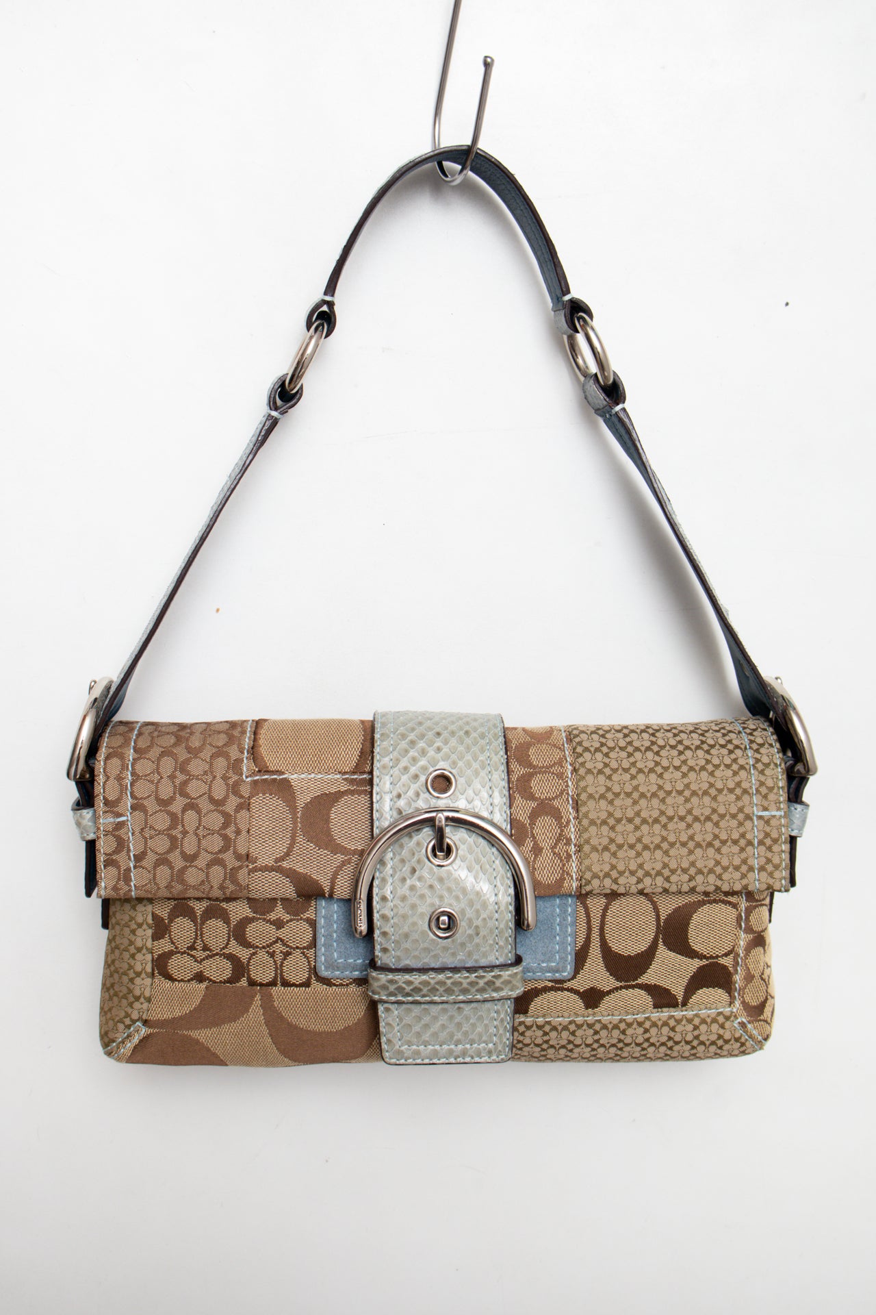 #138 Coach Shoulder Bag Brown | c. | Size