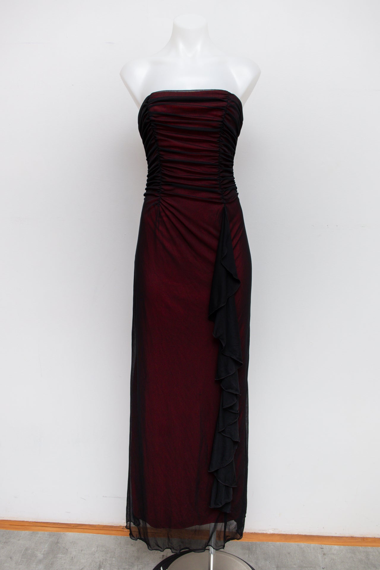 #106 Majora Dress Red | c. 193 | Size 8/10