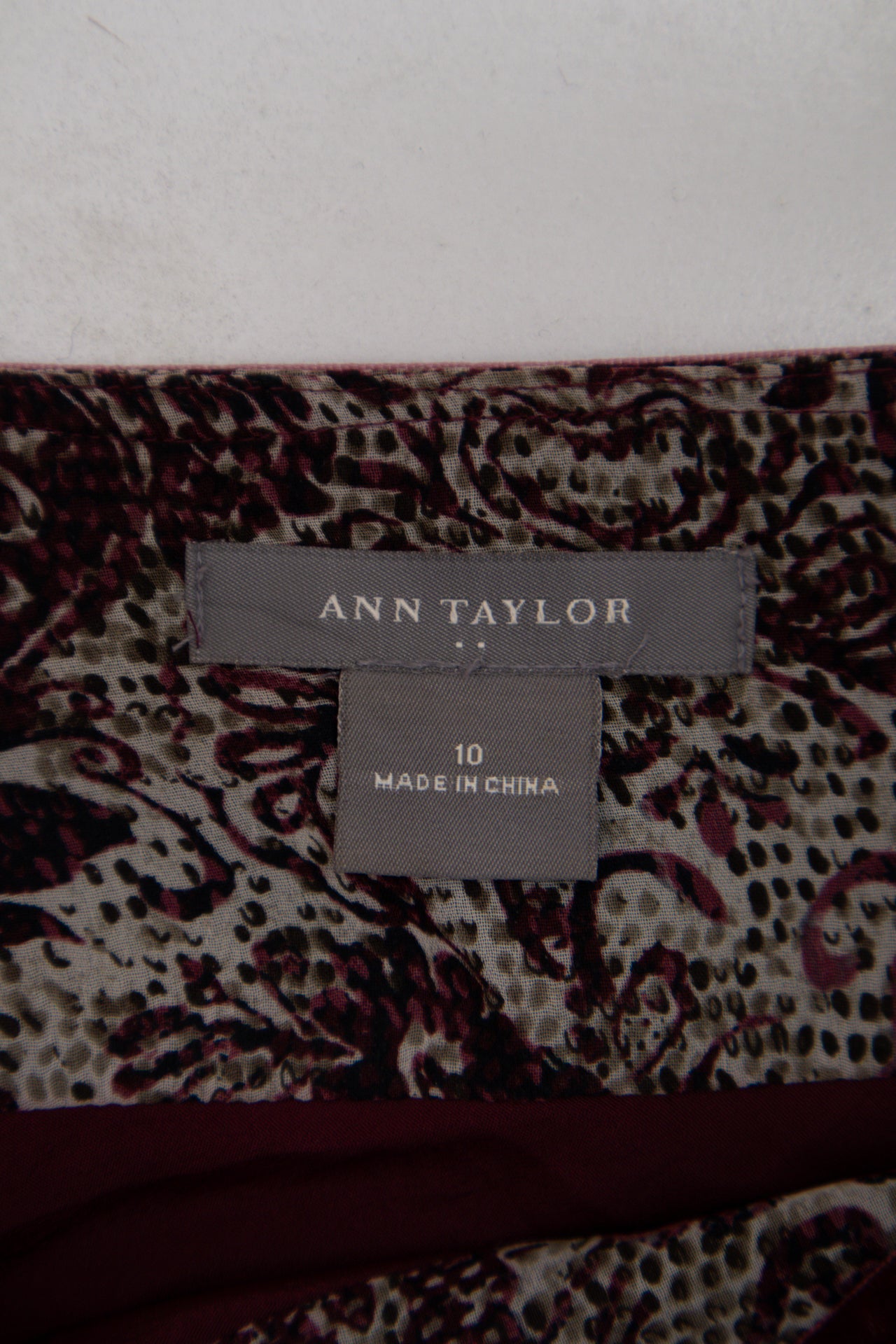#171 Ann Taylor Skirt Red | c. 207 | Size 10