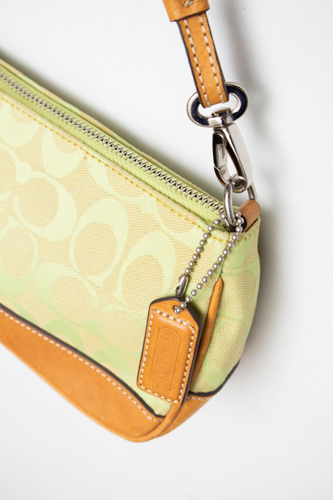 #191 Coach Shoulder Bag Green | c. 202 | Size