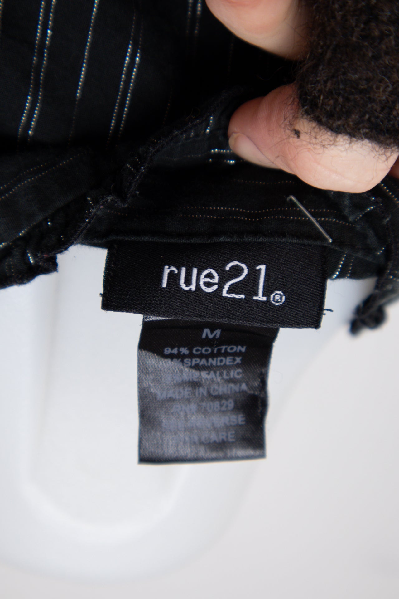 #113 Rue21 T-shirt Black | c. 199 | Size 8