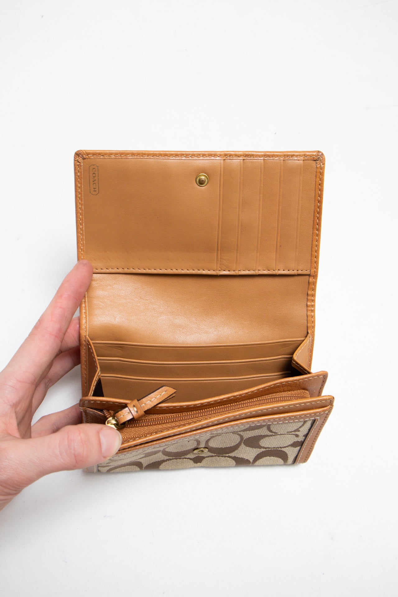#199 Coach Wallet Brown | c. 205 | Size