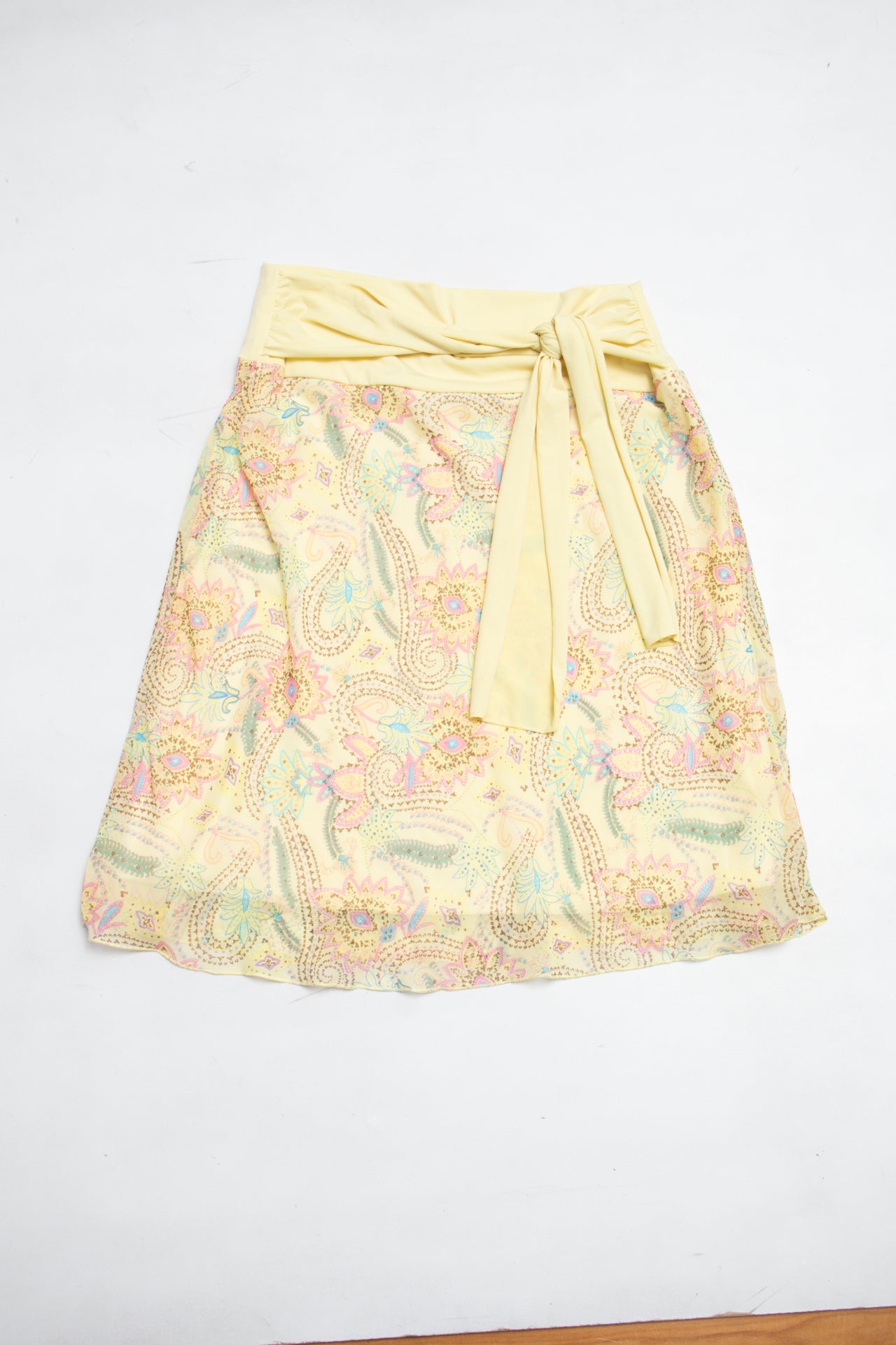#160 Tempted Hearts Skirt Yellow | c. 207 | Size 8