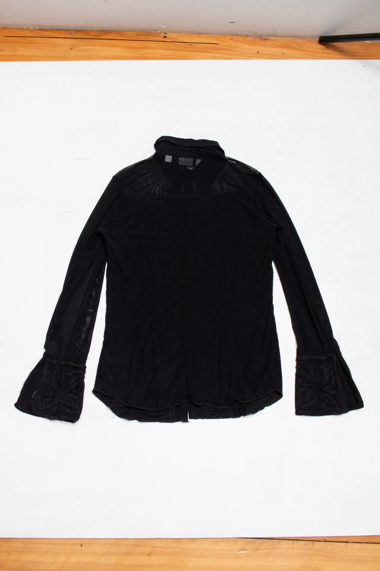 Mark Zunino Embroidered Mesh Button-up Shirt Black | c. 166 | Size 6/10