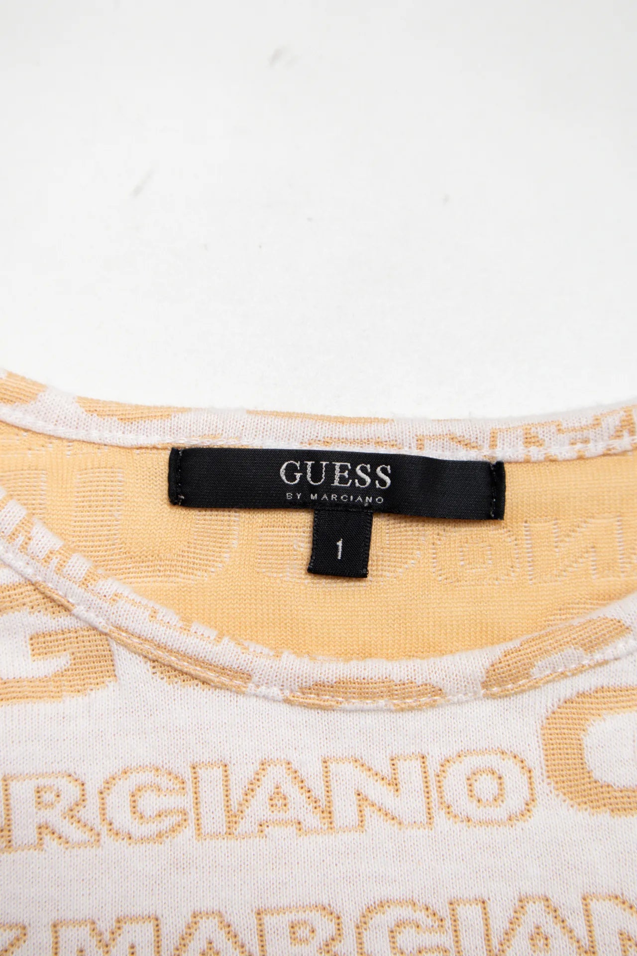 Guess T-shirt Beige | c. | Size 6