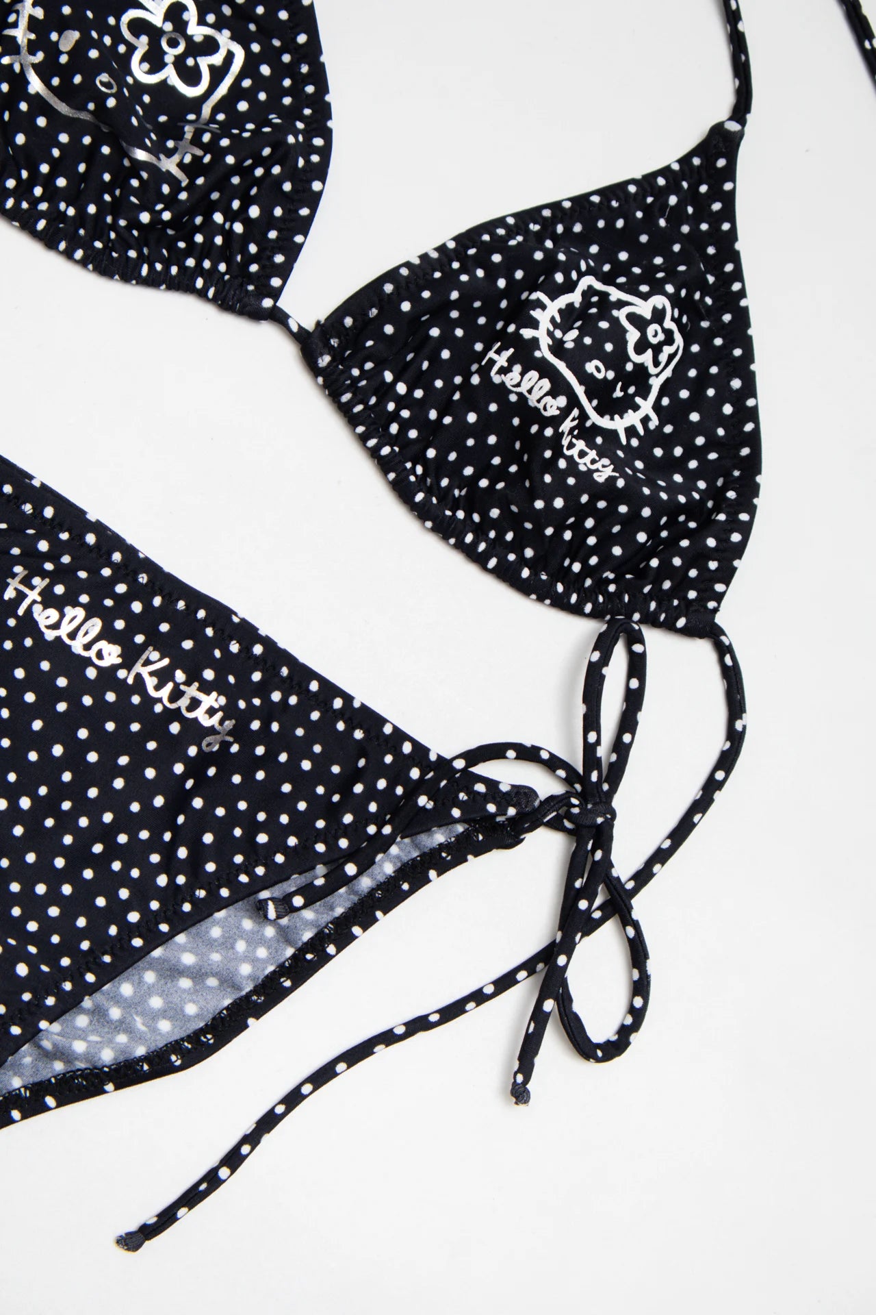 Hello Kitty Sanrio Bikini Black | c. 166 | Size 6/8