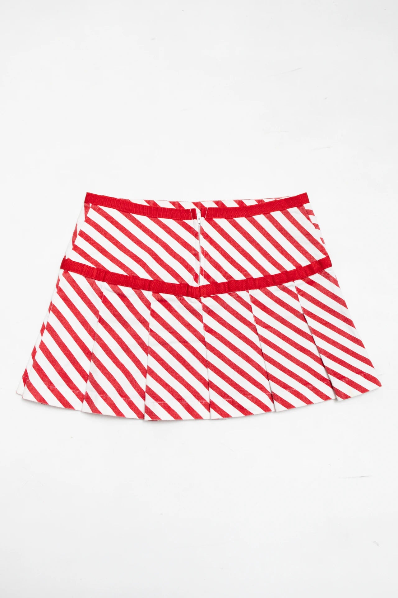 Veintitantos Mini Skirt Red | c. 166 | Size 6