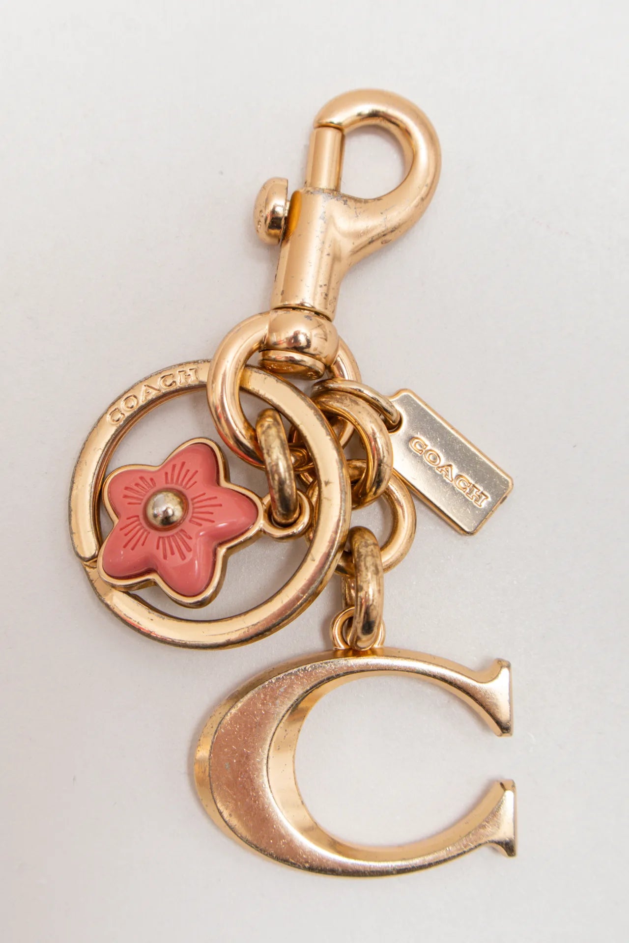 Coach .accessory (keychain) Gold | c. 166 | Size