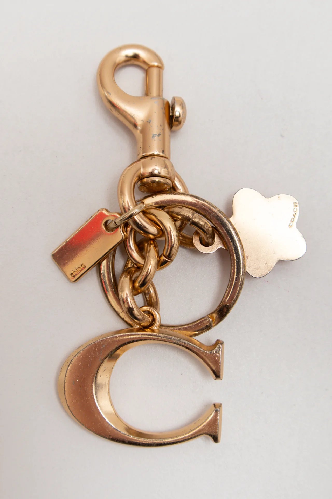 Coach .accessory (keychain) Gold | c. 166 | Size