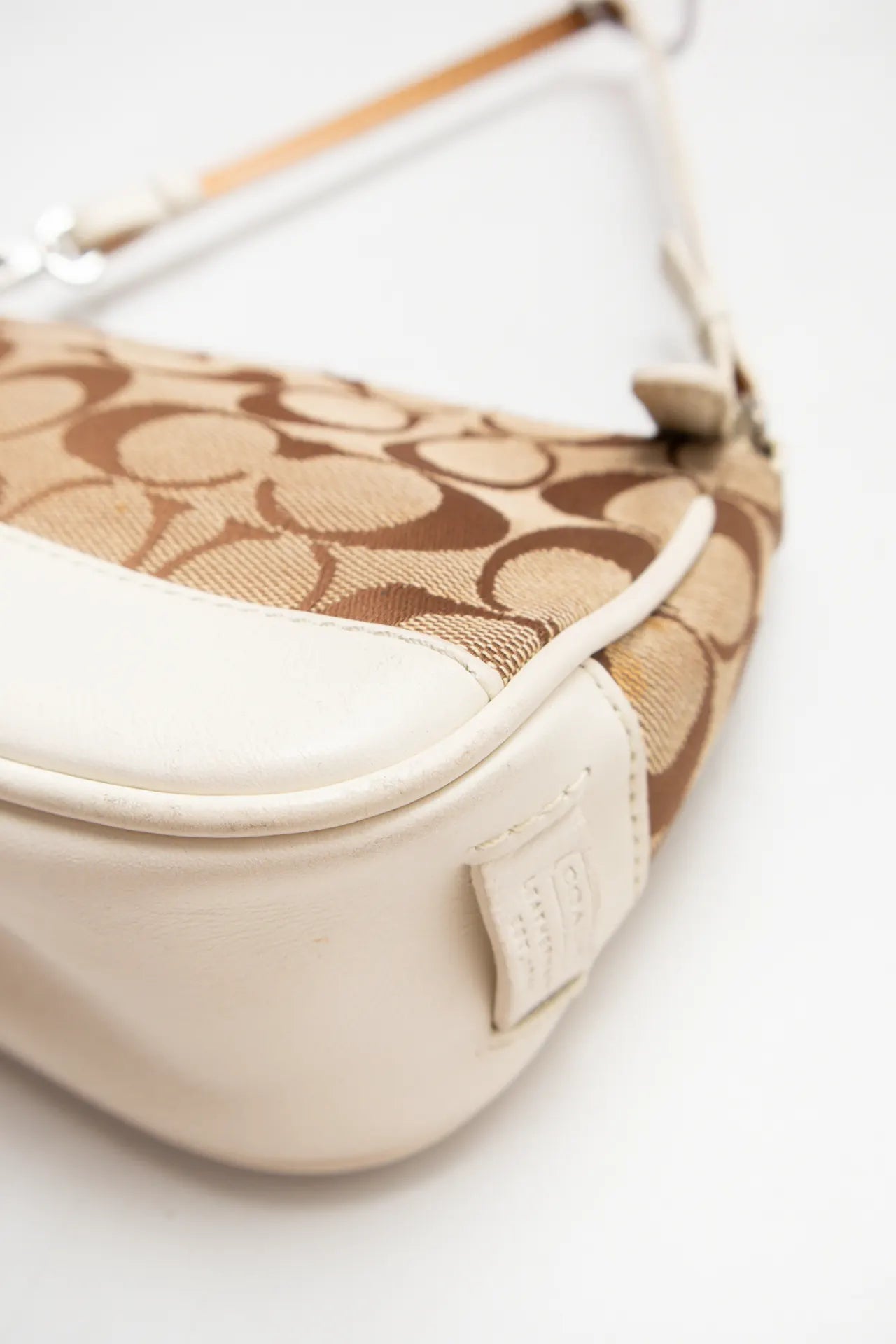 Coach Bag Beige | c. 166 | Size