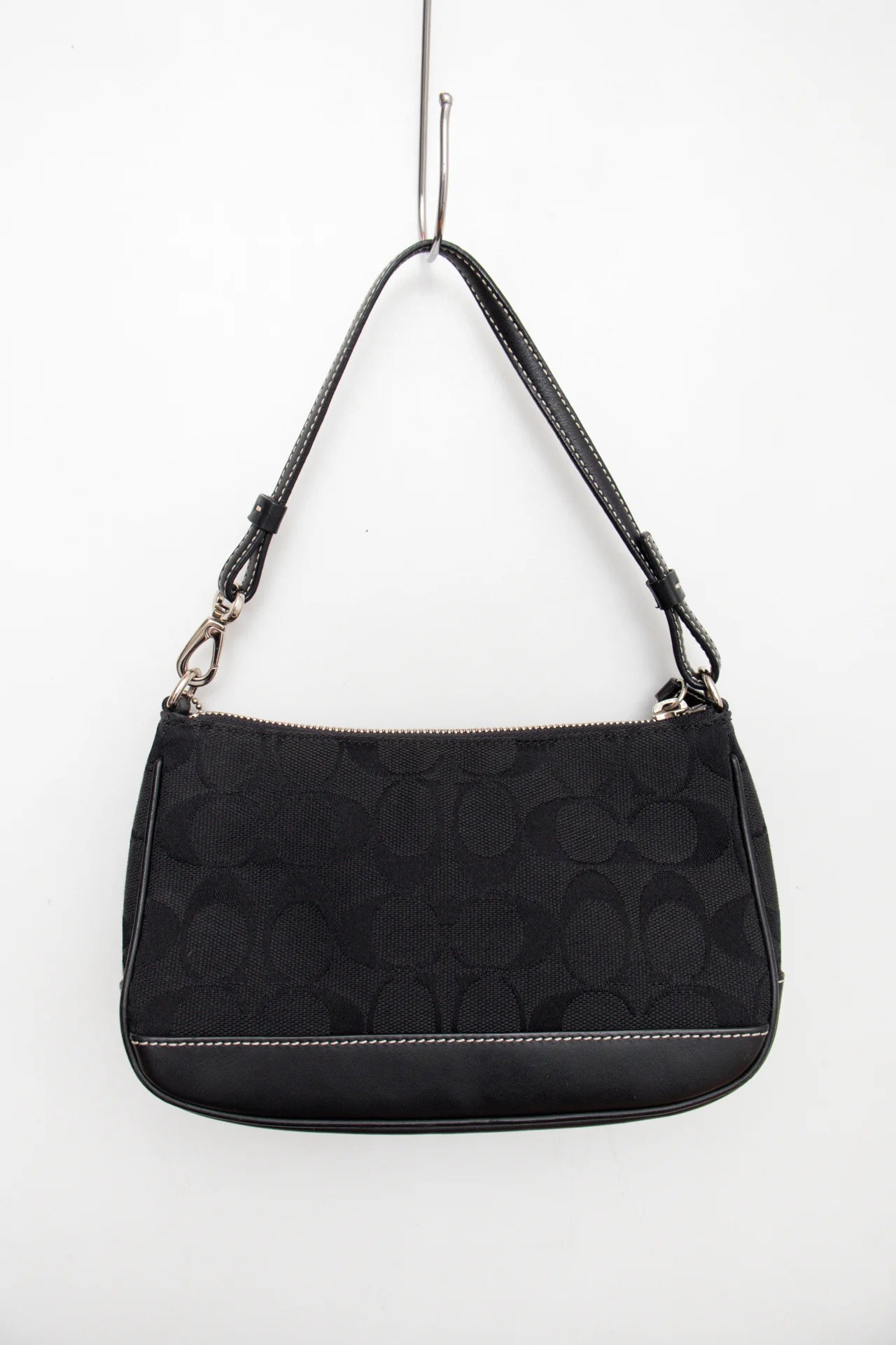 Coach /accessories/bags/purse Black | c. 166 | Size
