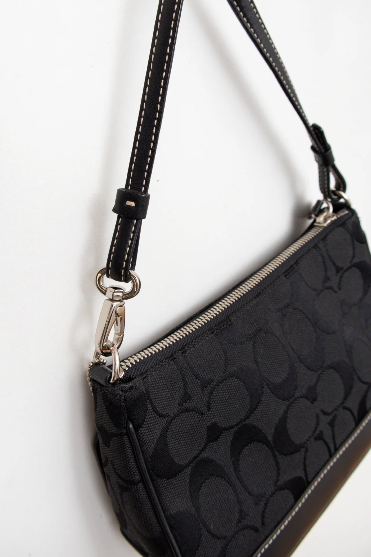 Coach /accessories/bags/purse Black | c. 166 | Size