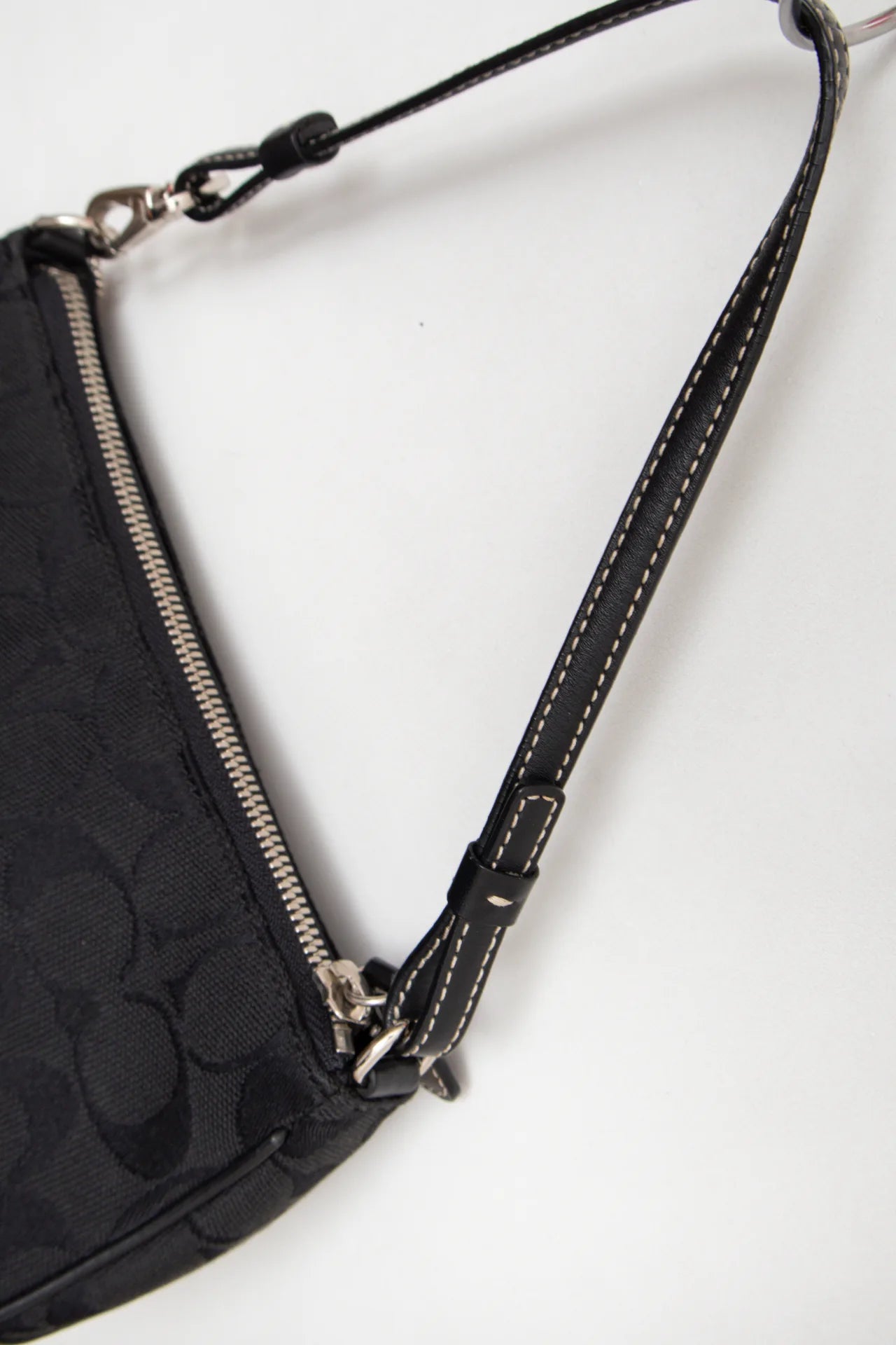 Coach /accessories/bags/purse Black | c. 166 | Size