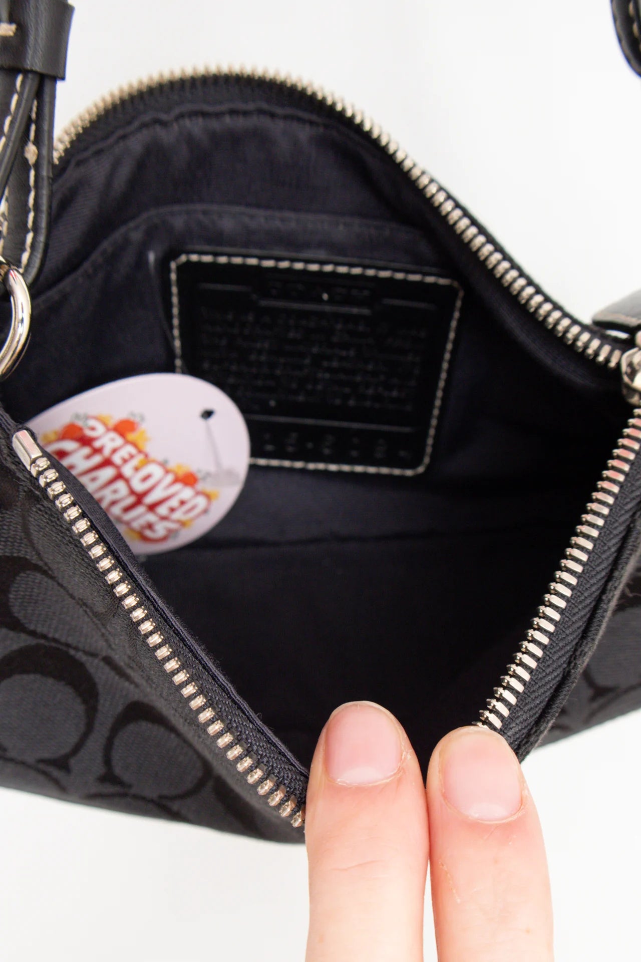 Coach /accessories/bags/purse Black | c. 166 | Size