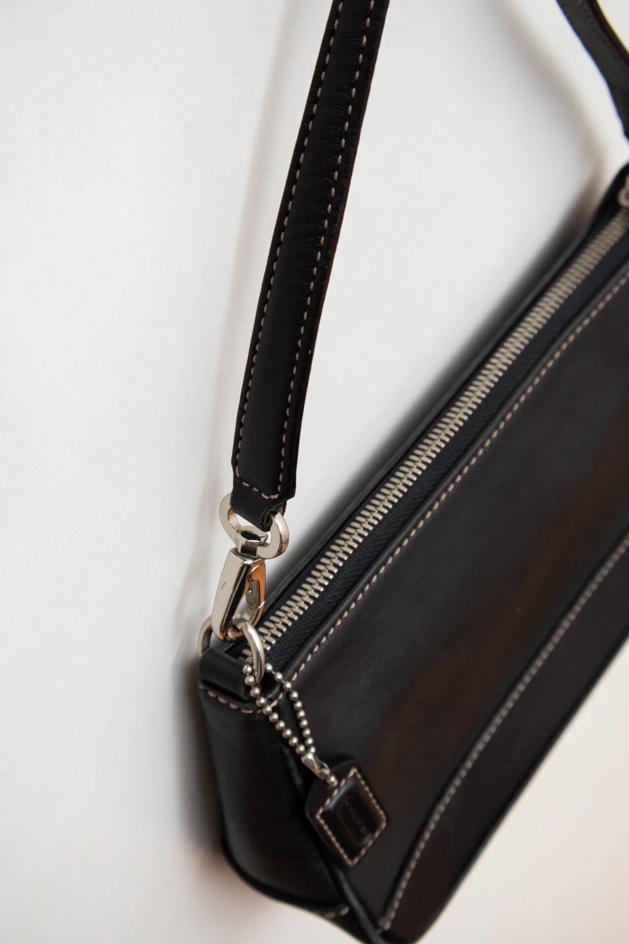 Coach /accessory/bag Black | c. 166 | Size