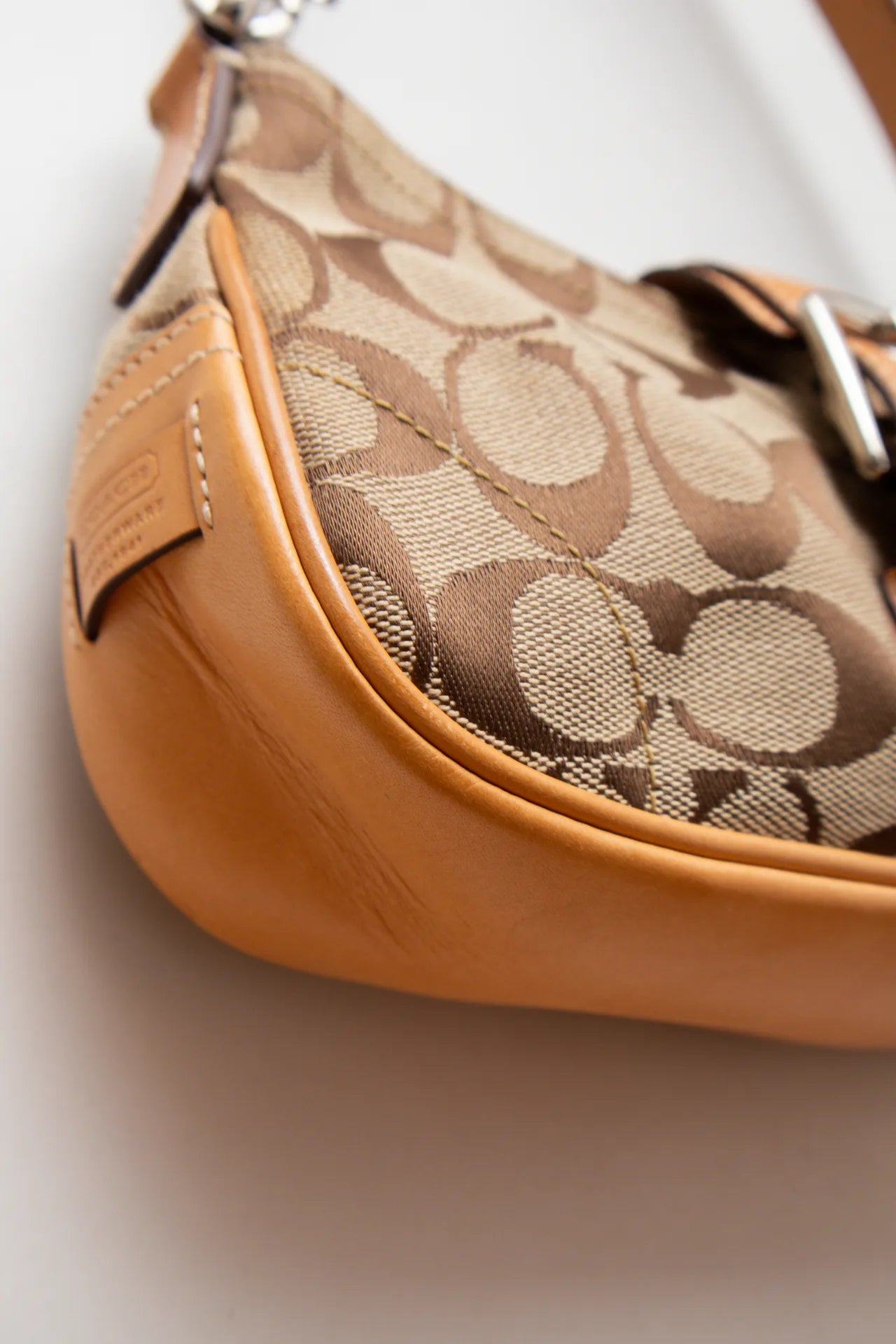 Coach /accessories/bag Beige | c. 166 | Size