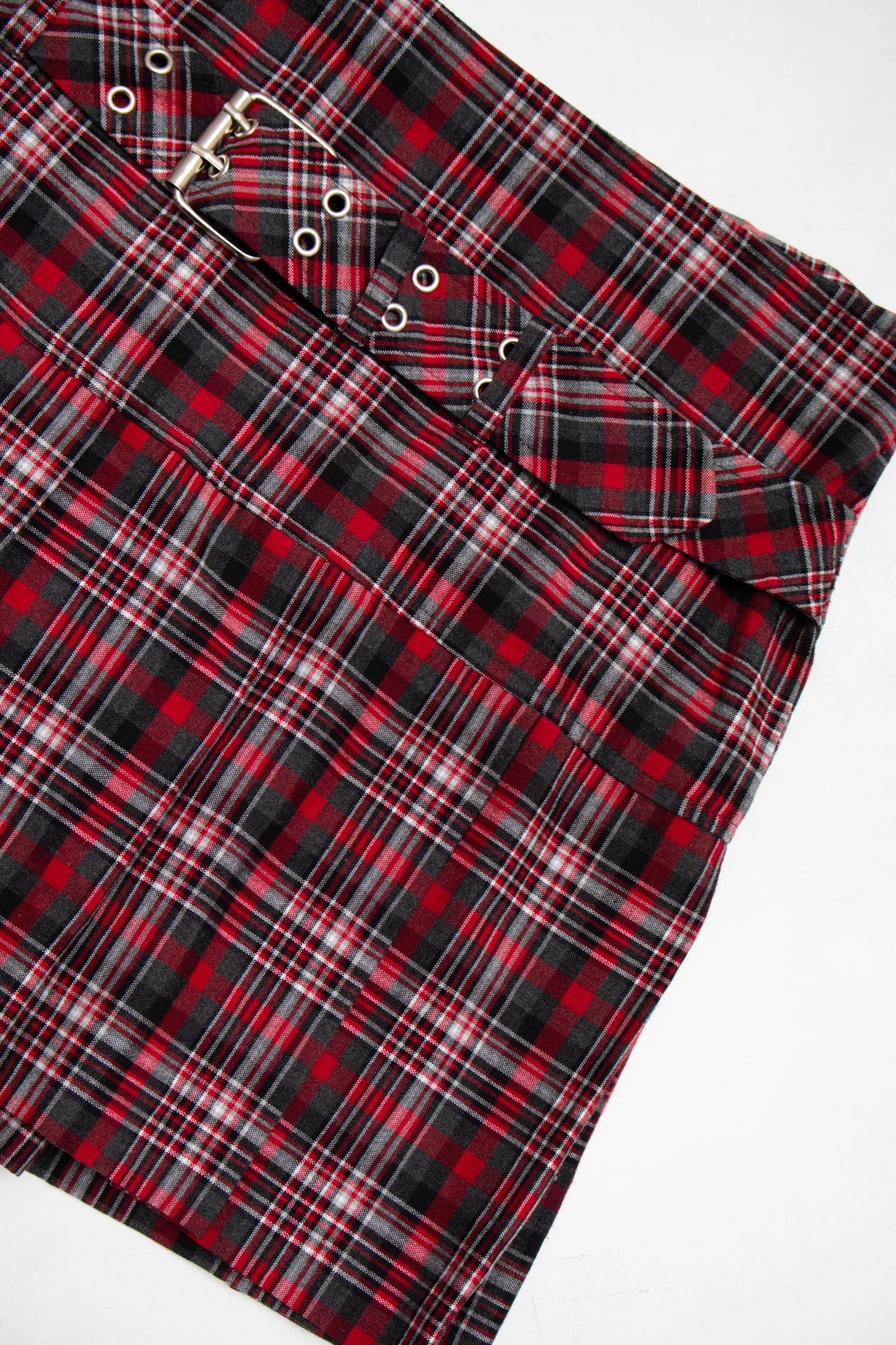 Plaid Mini Skirt Red | c. 167 | Size 10