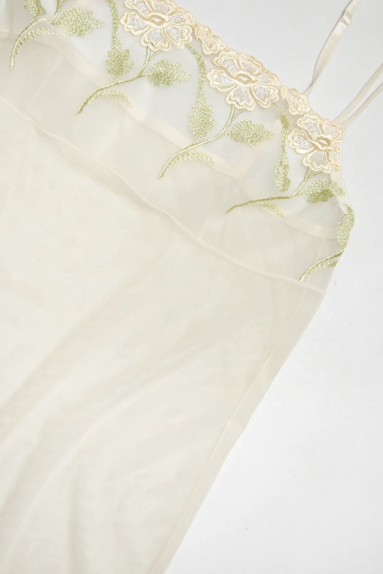 Slip Top Beige | c. 167 | Size 8