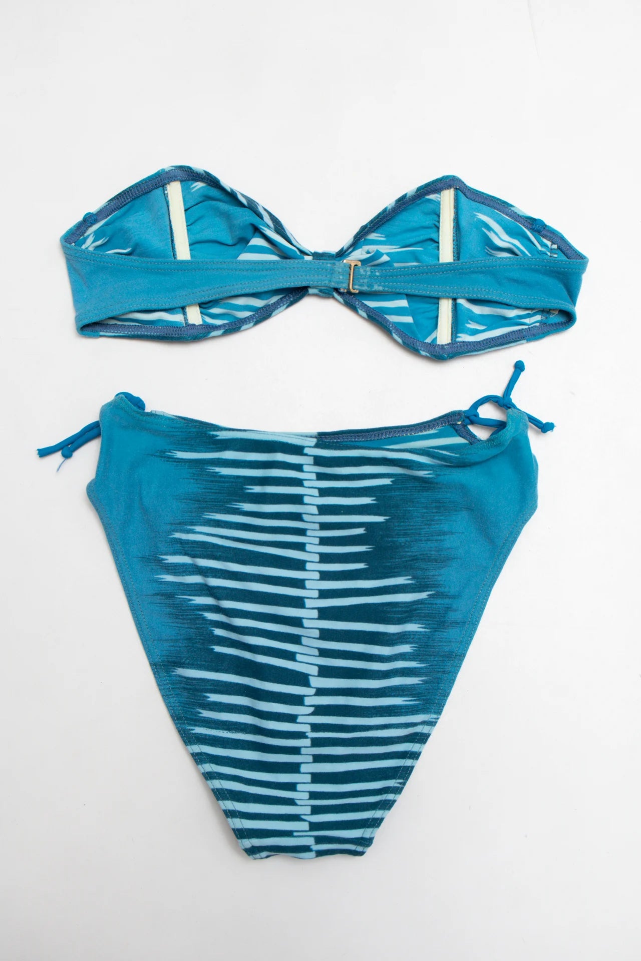 Bikini Blue | c. 167 | Size 10