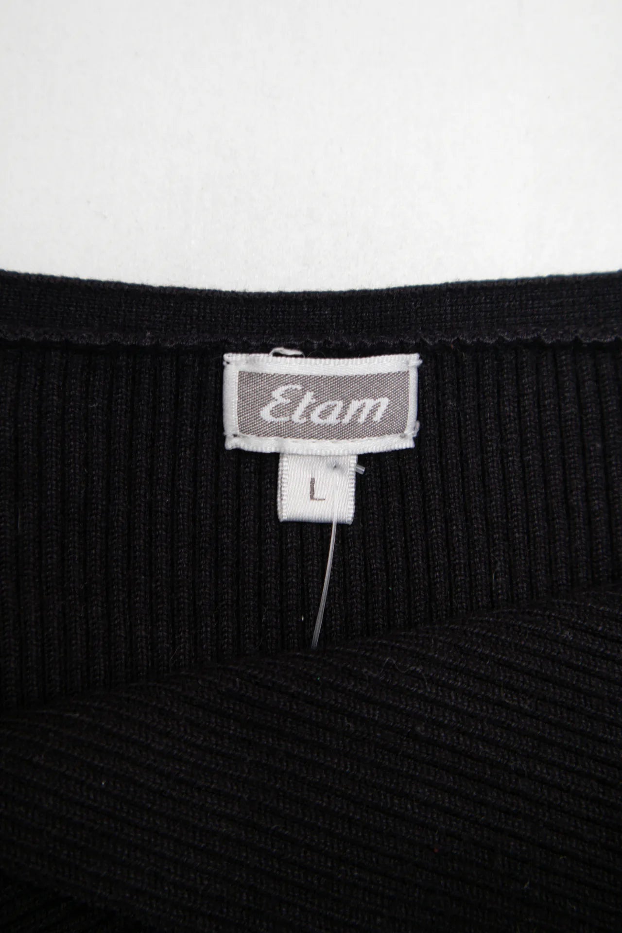 Etam Spaghetti Strap Ribbed Knit Camisole Black | c. 167 | Size 10