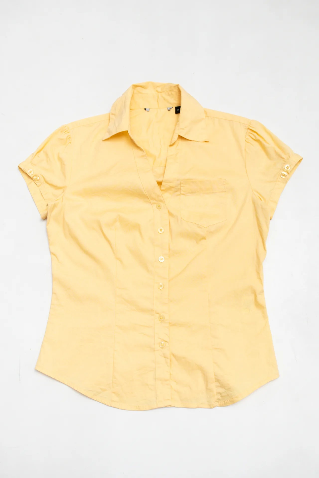 Butter Yellow Short Sleeve Button-up Shirt | c. 167 | Size 10