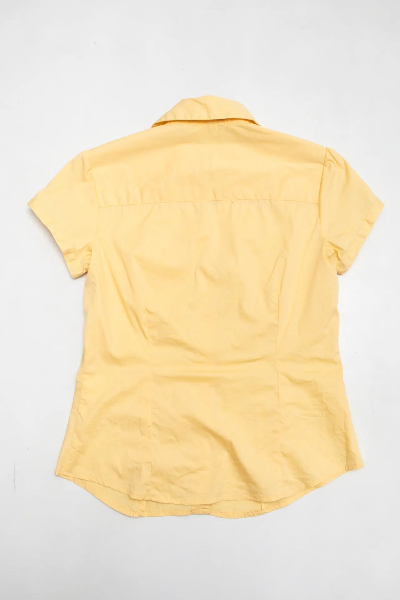 Butter Yellow Short Sleeve Button-up Shirt | c. 167 | Size 10