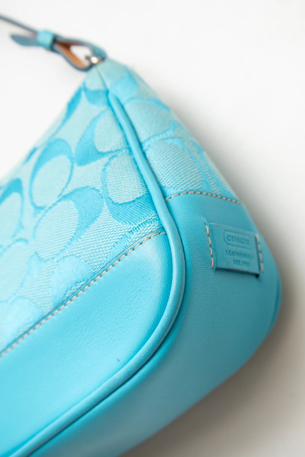 Coach Shoulder Bag Blue | c. 168 | Size NA