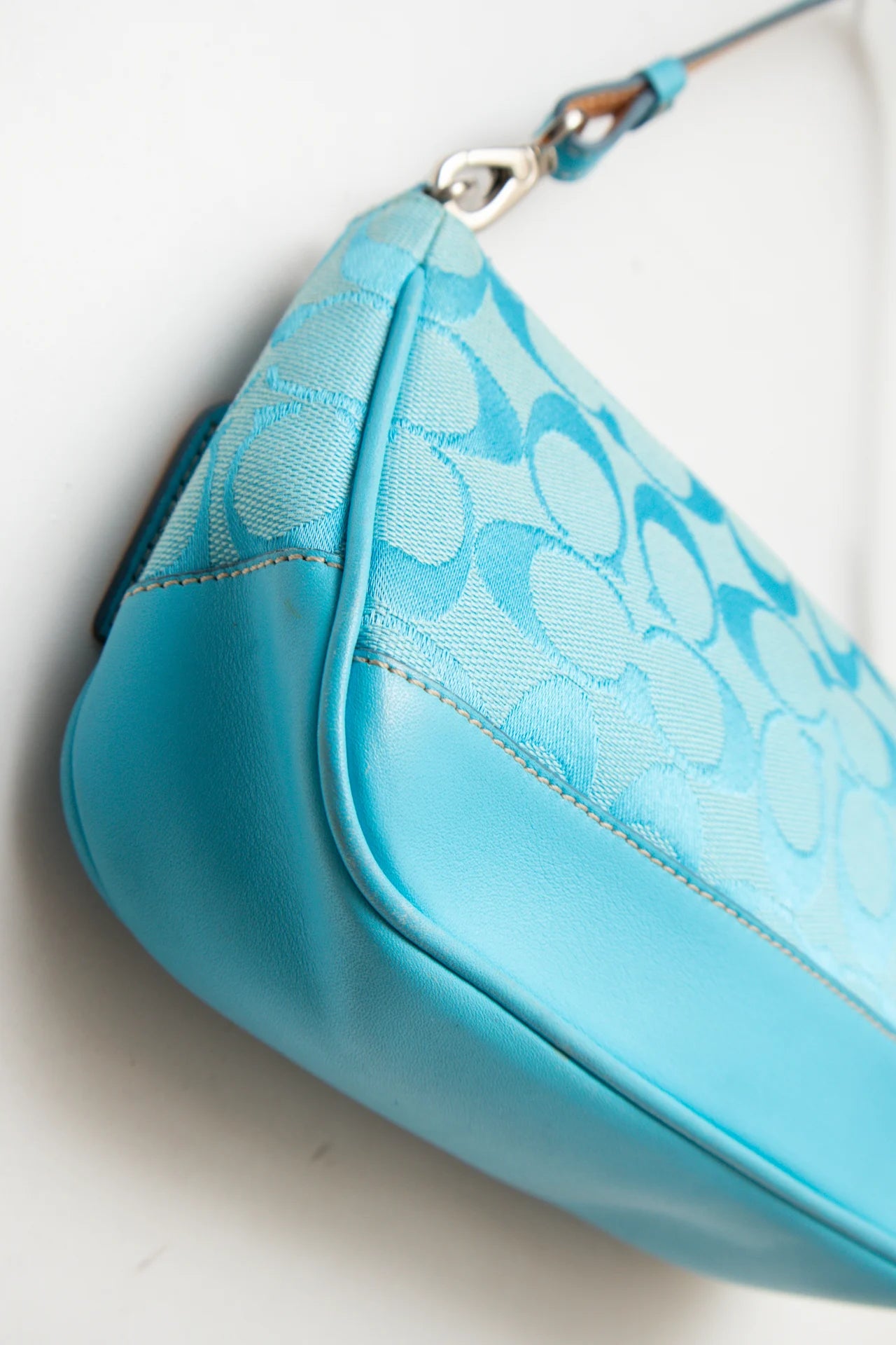 Coach Shoulder Bag Blue | c. 168 | Size NA