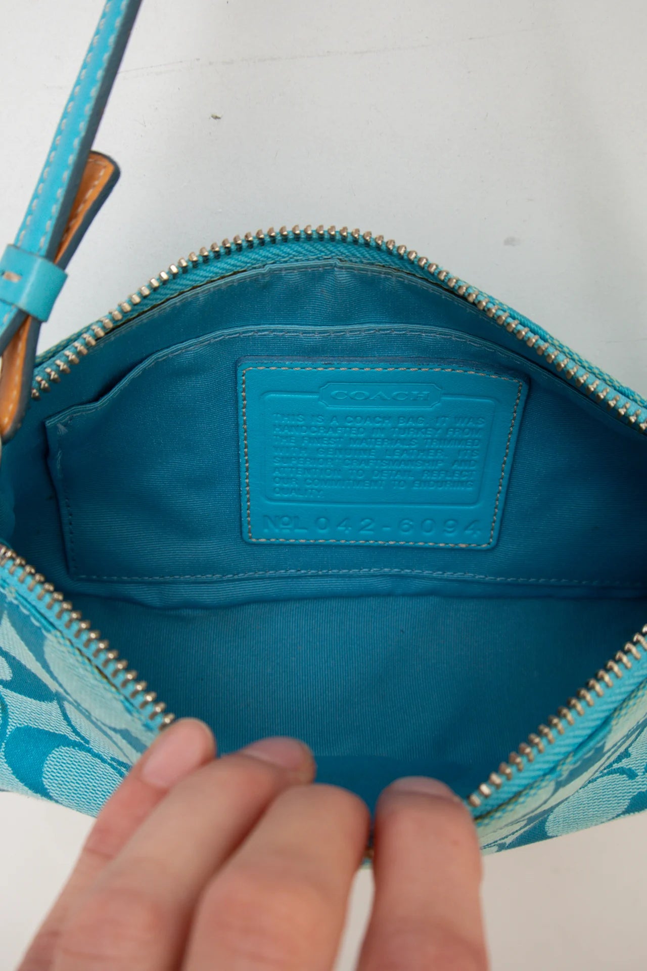 Coach Shoulder Bag Blue | c. 168 | Size NA