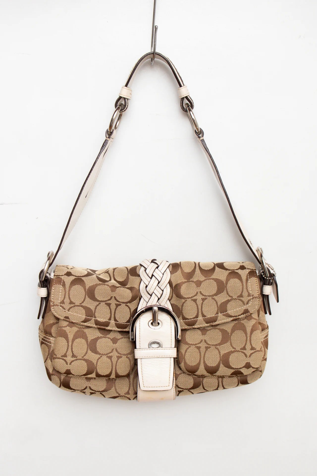 #150 Coach .handbag Beige | c. 169 | Size