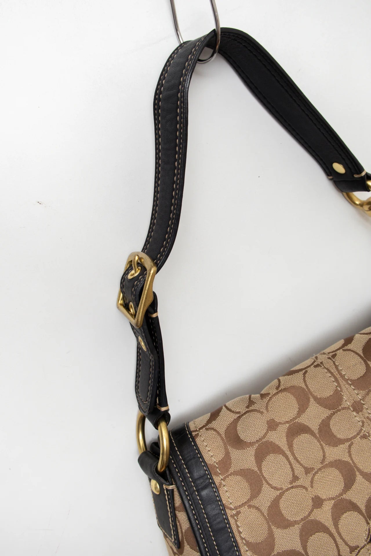 #178 Coach Flap Shoulder Bag Beige | c. 169