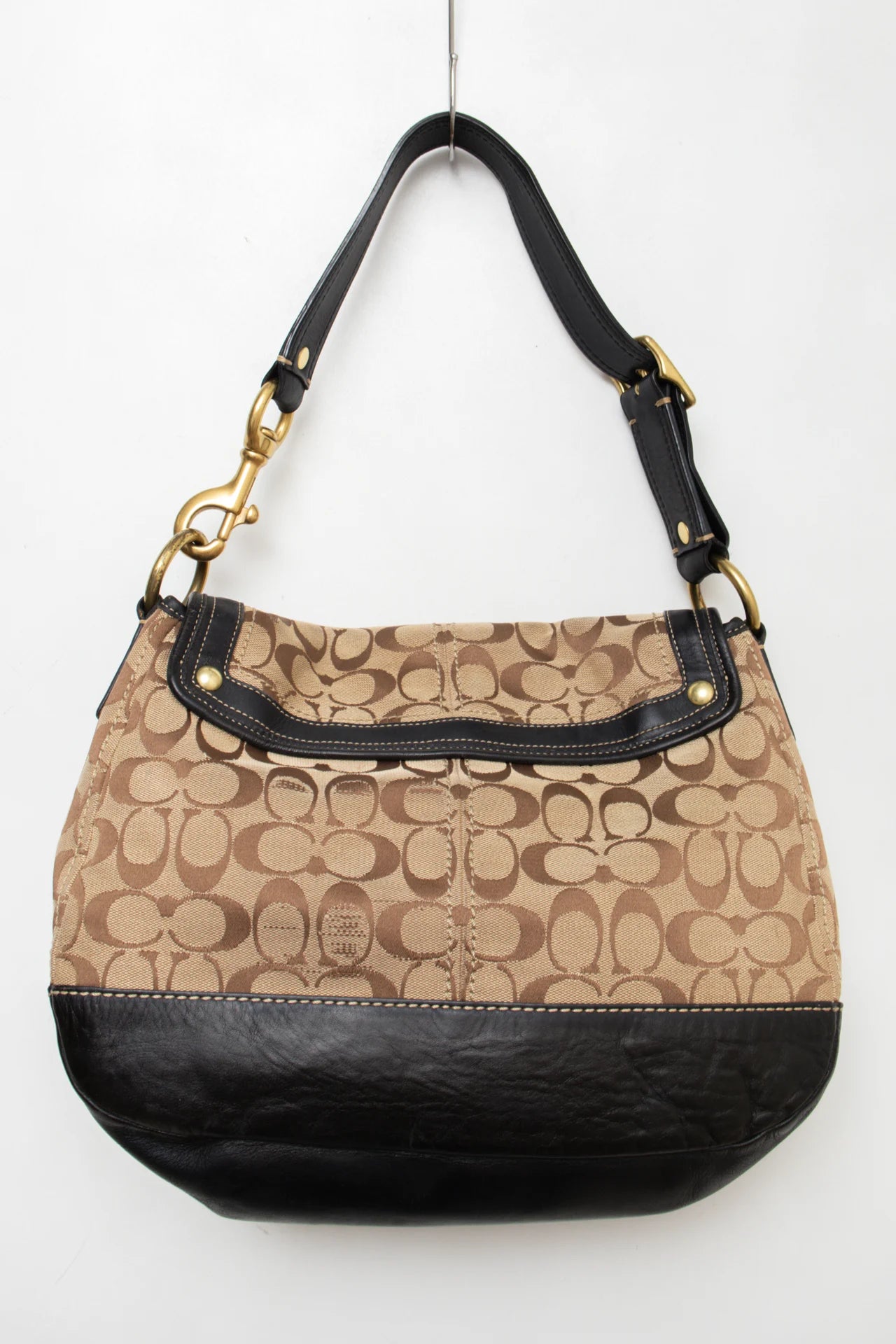 #178 Coach Flap Shoulder Bag Beige | c. 169