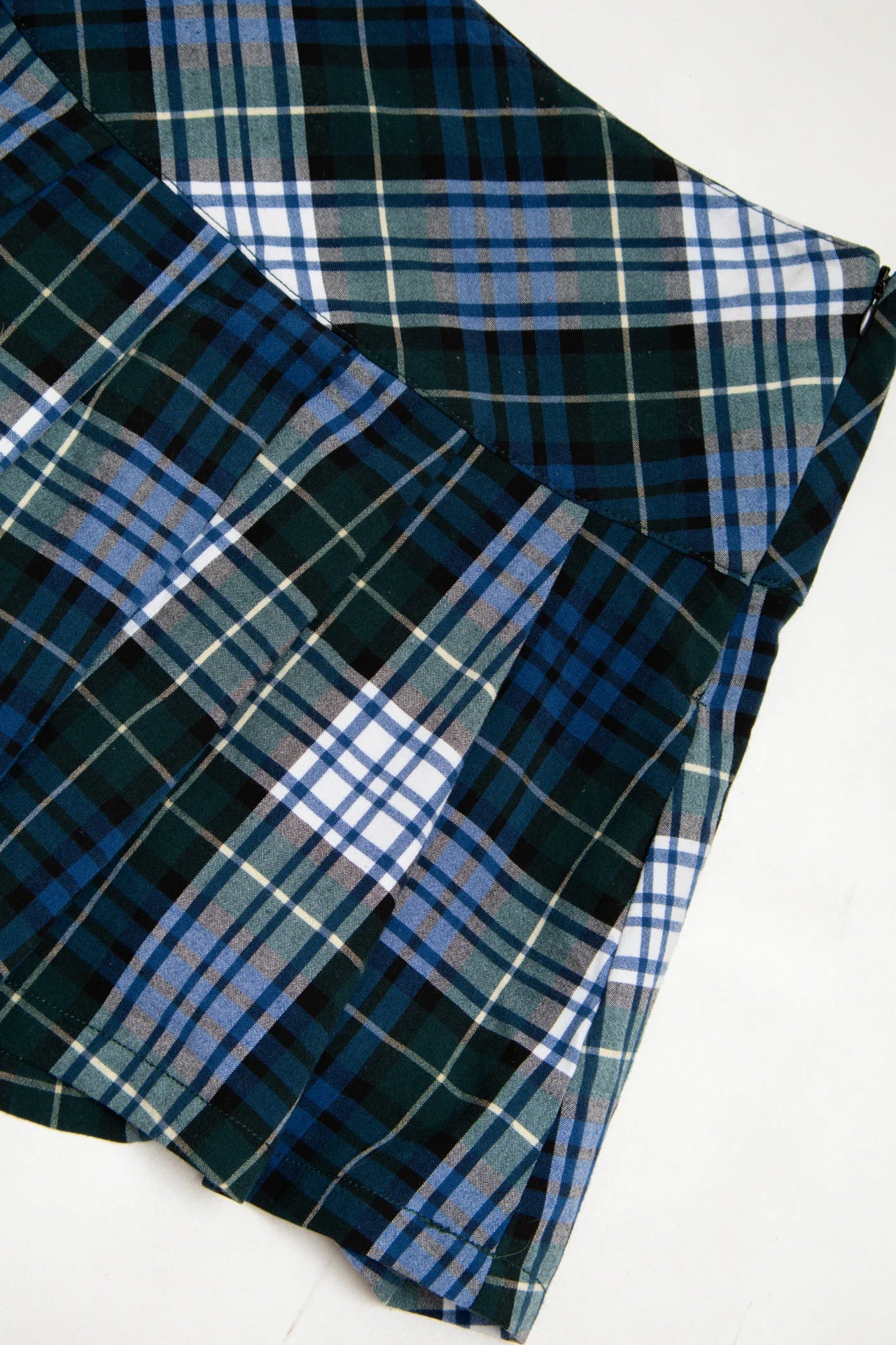 #58 American Eagle Plaid Pleated Mini Skirt Green | c. 170 | Size 8