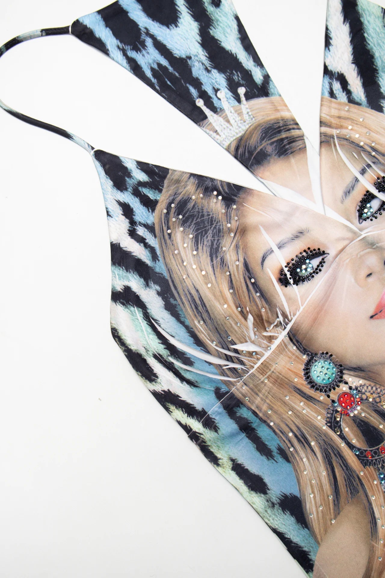 #89 Crimson Ivy Graphic Spaghetti Strap Cami Top Blue | c. 170 | Size 8