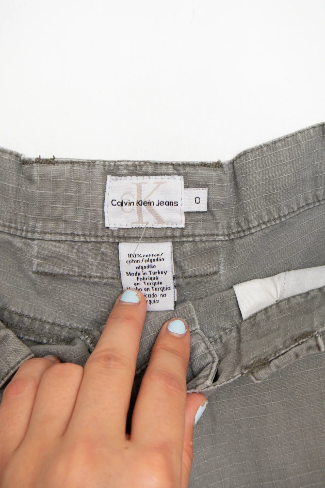 #161 Calvin Klein Jeans Women’s Gray Ripstop Utility Shorts Gray | c. 170 | Size 6