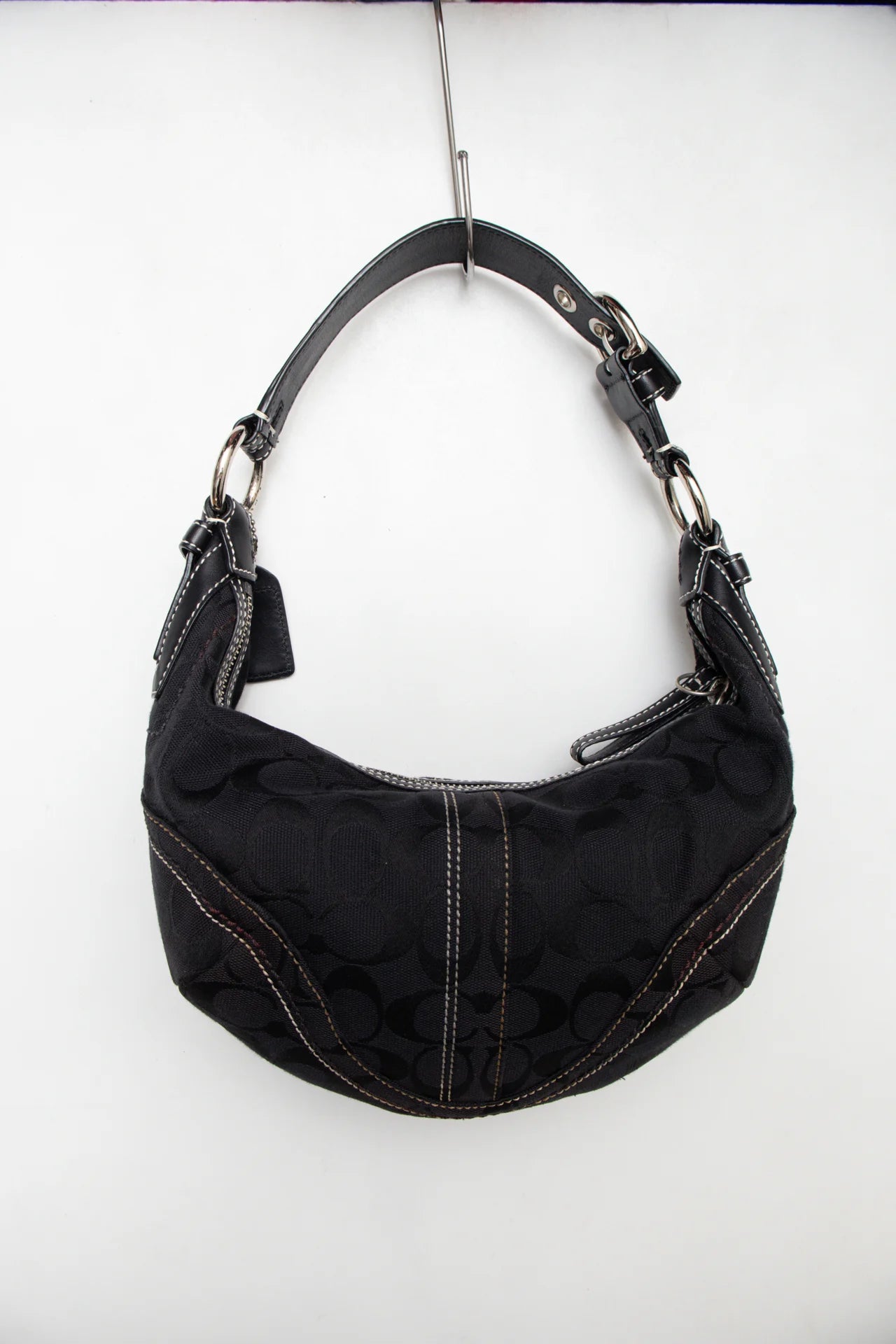 #198 Coach Shoulder Bag Black | c. 170