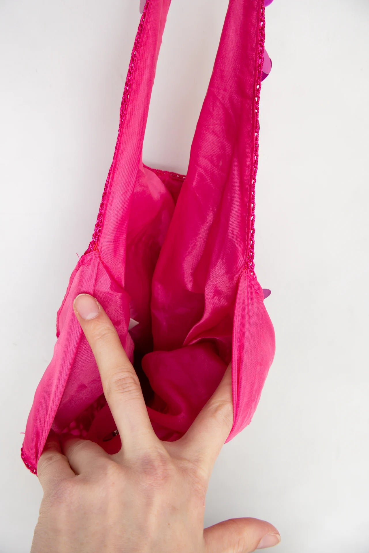 #206 Sequin Shoulder Bag Pink | c. 170 |